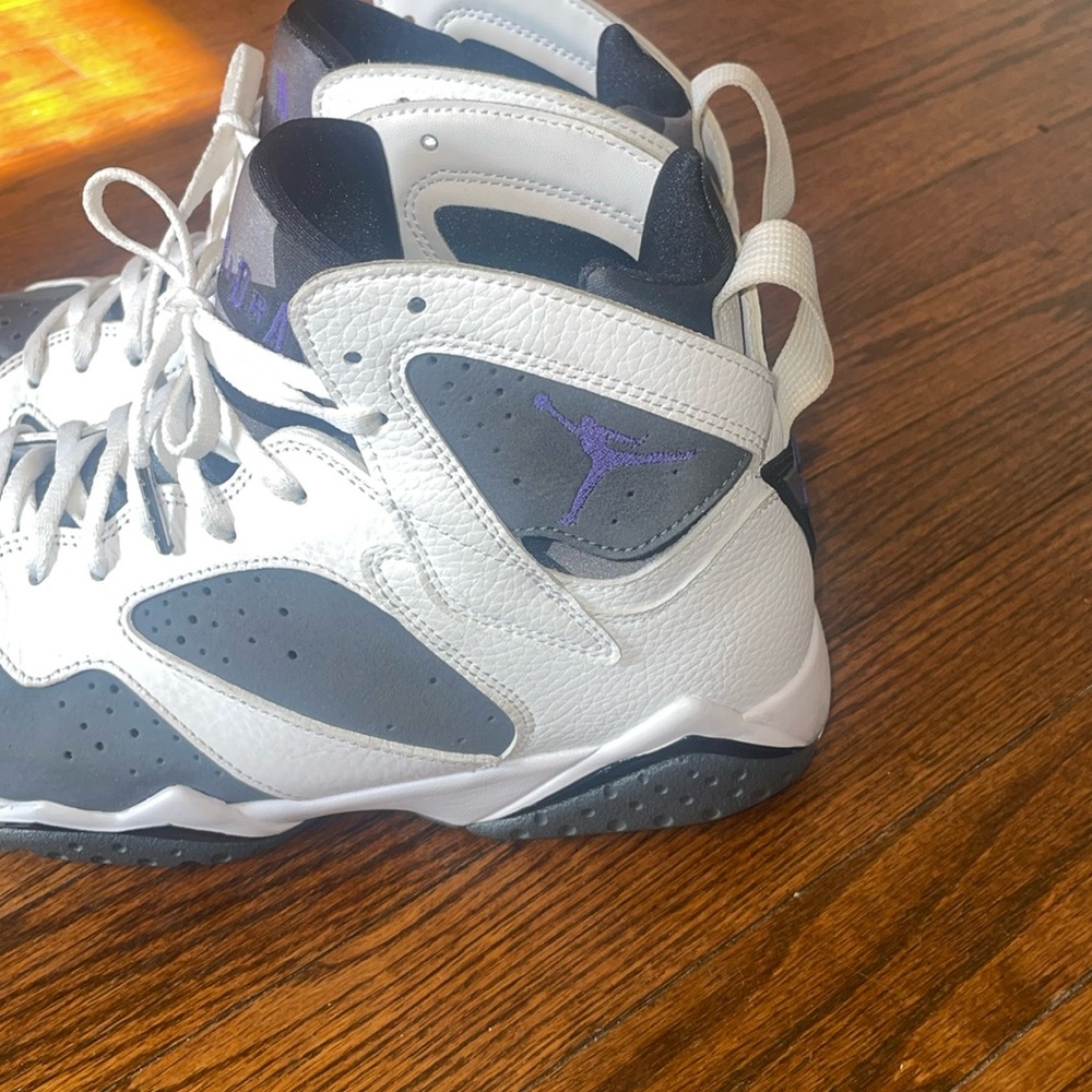 Men's Jordan 7 Retro Flint White/Flint Grey-Black-Varsity Purple